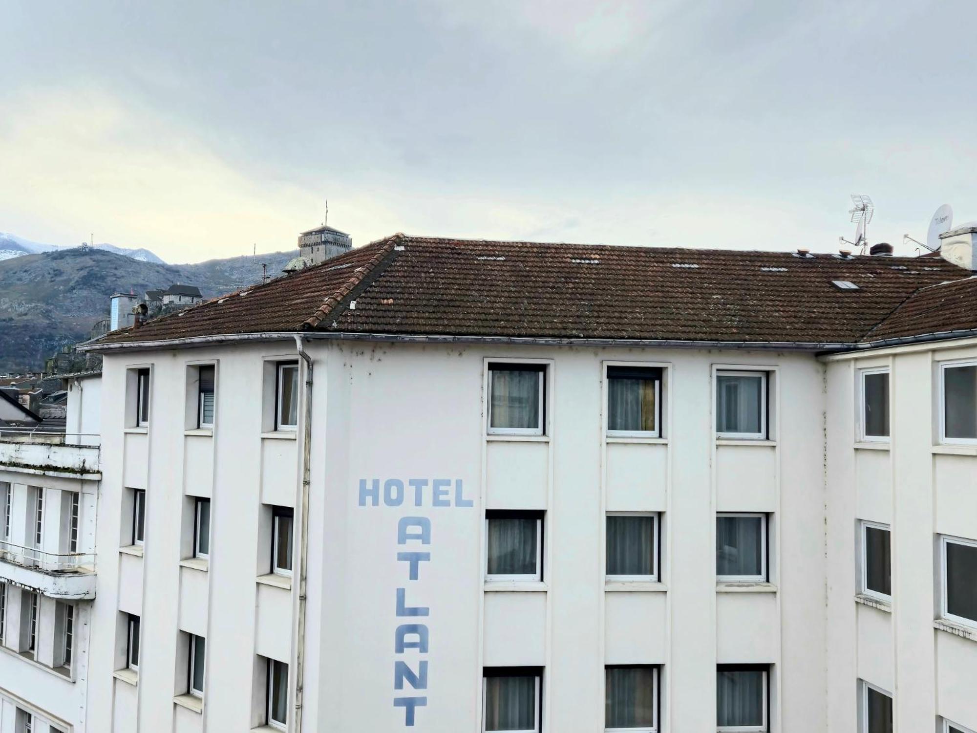 L'Atelier-T2 Proche Du Centre-Wifi-Parking Apartment Lourdes Exterior foto